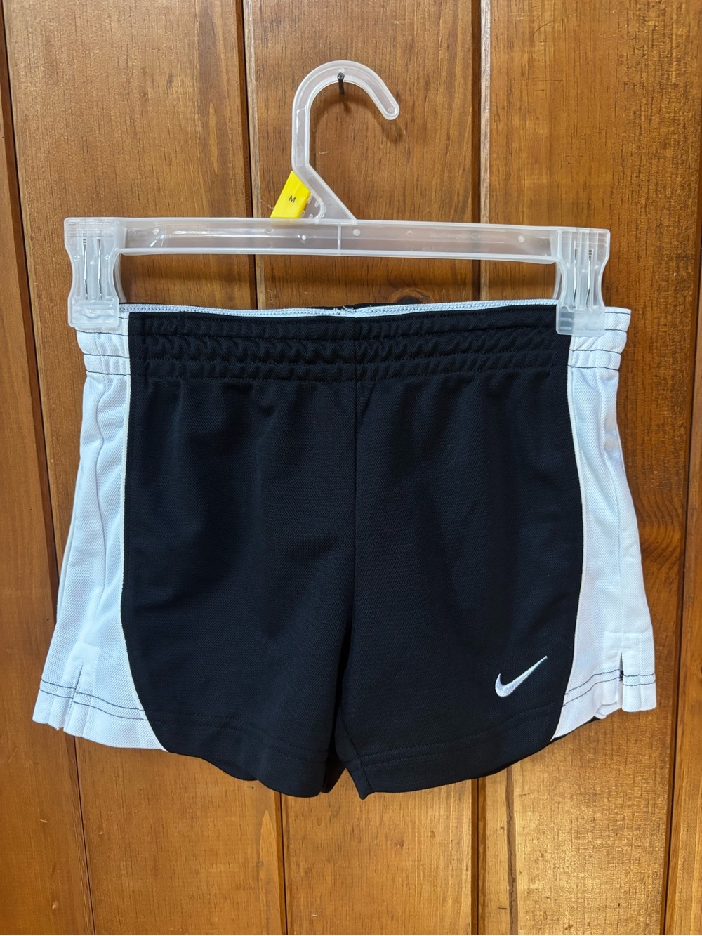 Nike girls athletic shorts Sz M 10/11